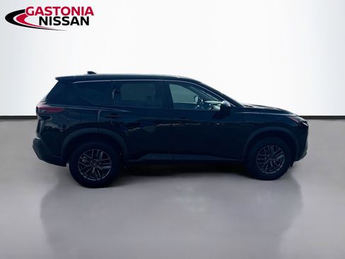 Used 2023 Nissan Rogue S FWD image 10