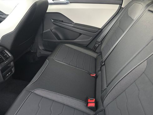 New 2026 Volkswagen Taos SE AWD/4WD image 11
