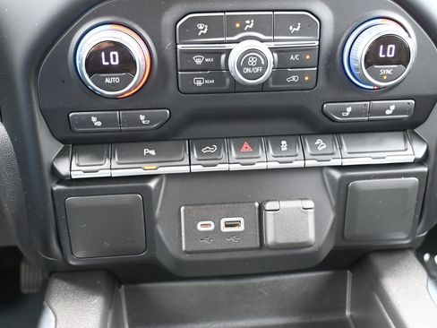 Used 2022 Chevrolet Silverado 1500 LT Trail Boss w/ Safety Package image 15