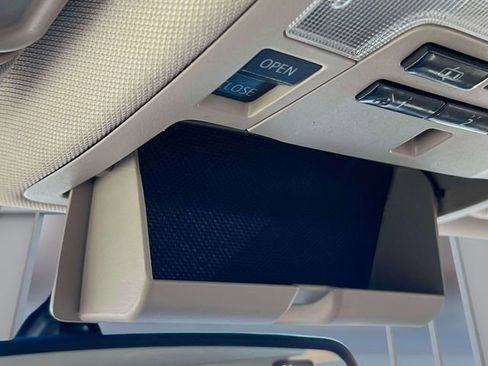 Used 2013 Toyota Camry XLE image 24