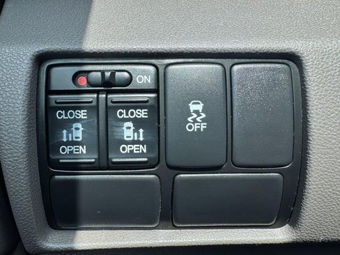 Used 2016 Honda Odyssey EX image 15