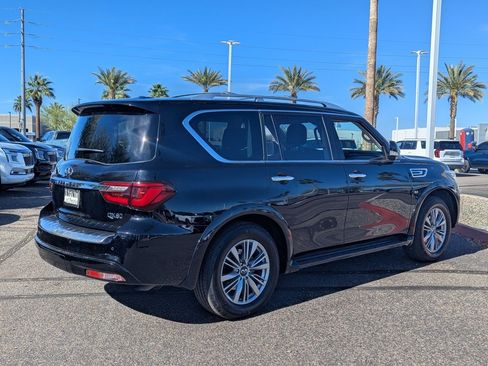 Used 2018 INFINITI QX80 Limited w/ All Season Package image 8