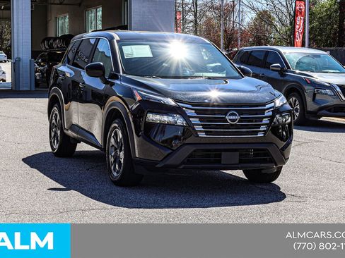 Used 2025 Nissan Rogue SV image 6