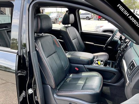 Used 2022 Nissan Titan PRO-4X w/ Pro-4x Convenience Package AWD/4WD image 29