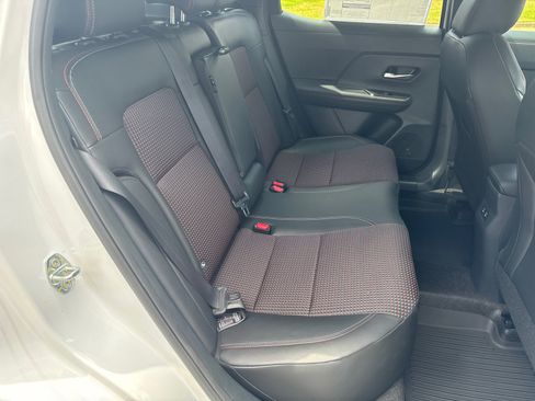 New 2025 Nissan Kicks SR w/ Illumination Package image 15