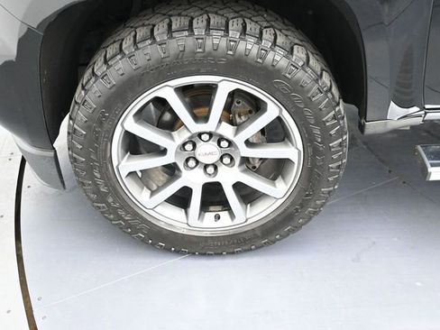 Used 2019 GMC Canyon Denali image 9