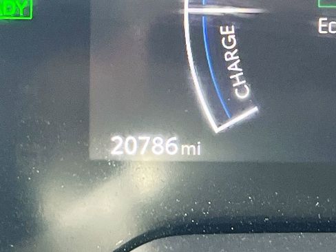 Used 2025 Toyota Corolla SE w/ SE Premium Package AWD/4WD image 12