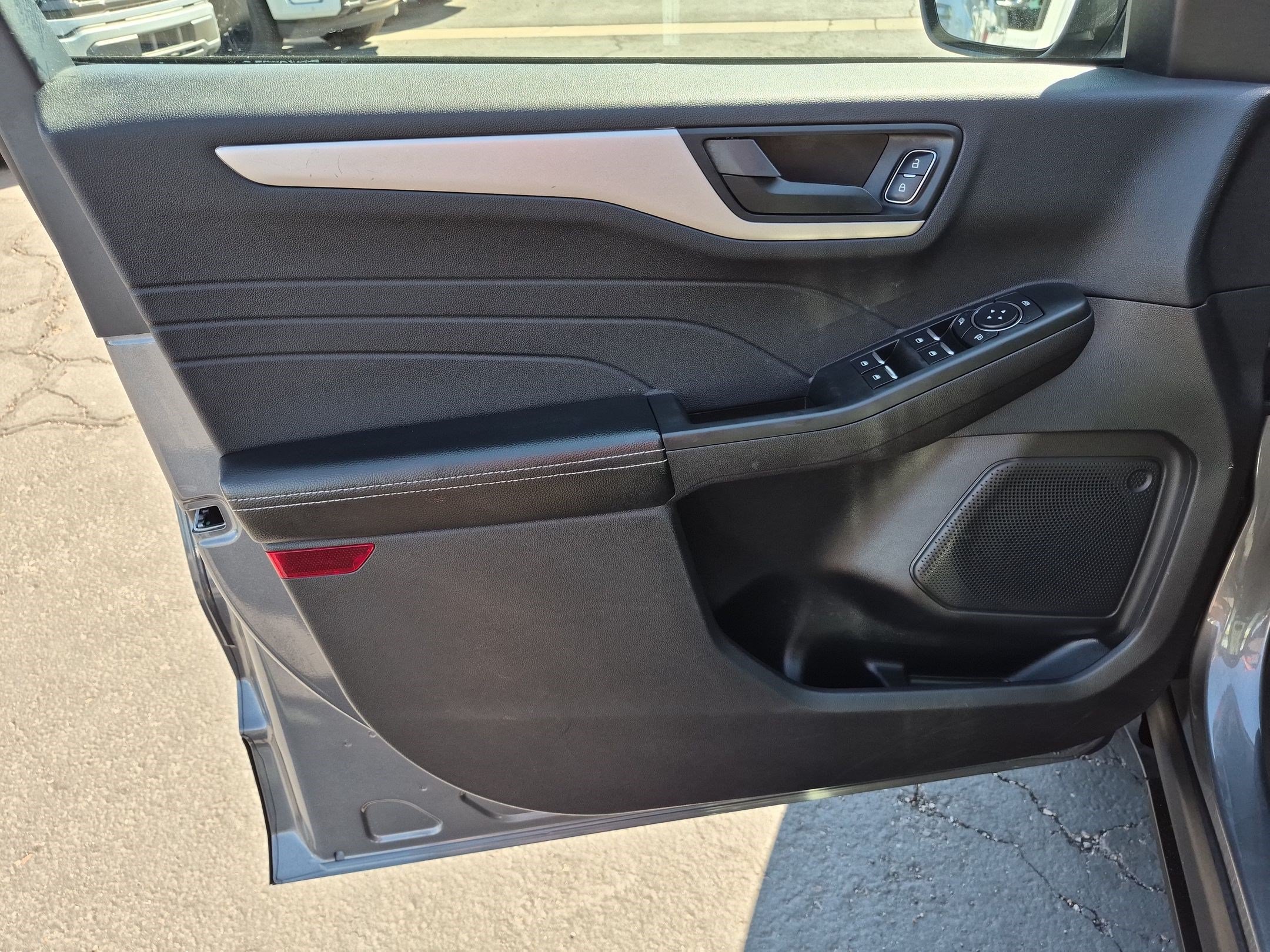 Used 2022 Ford Escape SE AWD/4WD image 14