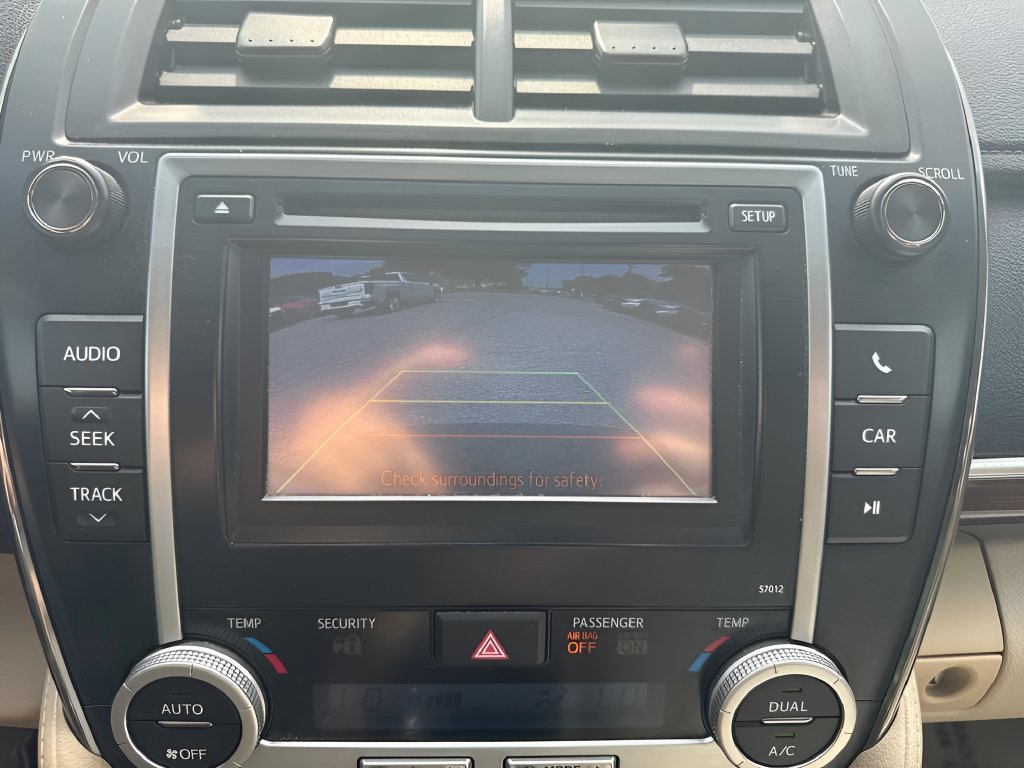 Used 2012 Toyota Camry XLE FWD image 19