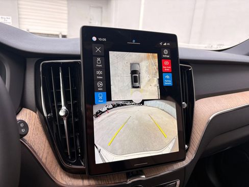 Used 2026 Volvo XC60 B5 Plus w/ Protection Package Premier image 31