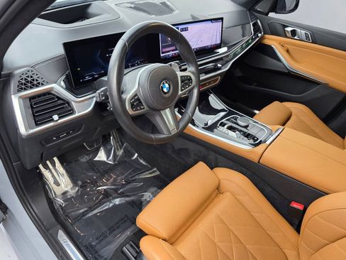 Used 2024 BMW X5 sDrive40i w/ M Sport Package image 10