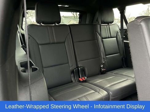 Used 2022 Chevrolet Suburban RST image 21