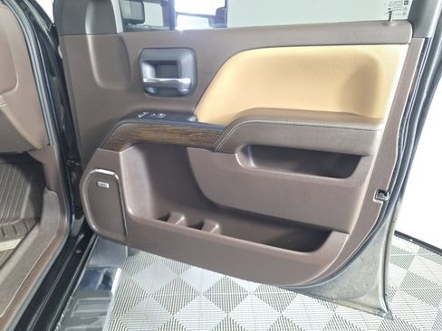 Used 2019 GMC Sierra 3500 Denali AWD/4WD image 38