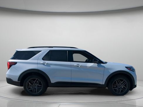 New 2026 Ford Explorer ST RWD image 35