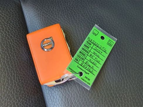 Used 2024 Volvo XC60 B5 Plus w/ Protection Package Premier image 36