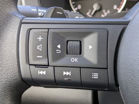 New 2026 Nissan Pathfinder S image 24