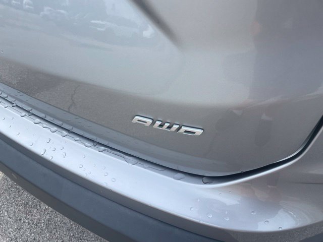 Used 2022 Ford Edge Titanium w/ Cargo Accessory Package AWD/4WD image 6