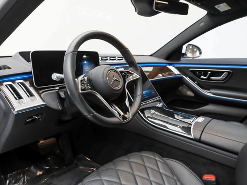 Used 2024 Mercedes-Benz S 580 4MATIC Sedan w/ Warmth & Comfort Package image 2