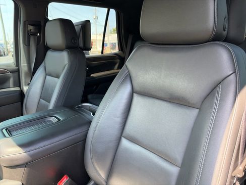 Used 2021 Chevrolet Tahoe LT w/ Luxury Package RWD image 8