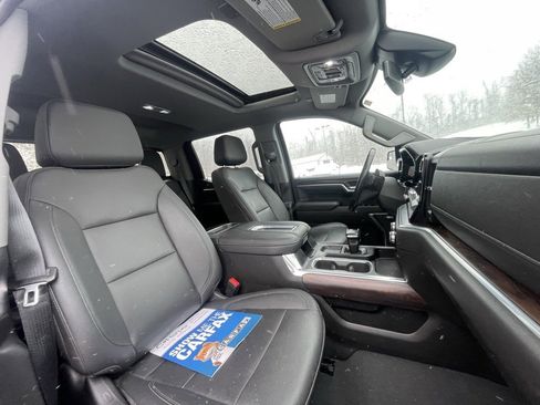 Certified 2022 GMC Sierra 1500 SLT w/ SLT Convenience Package image 12