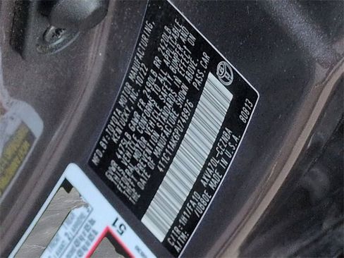 Used 2023 Toyota Camry LE image 28