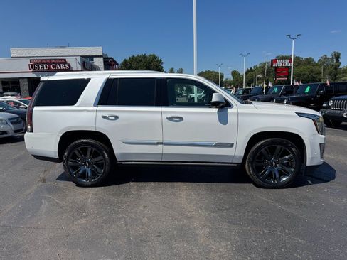 Used 2018 Cadillac Escalade Platinum AWD/4WD image 6