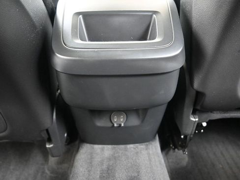 Certified 2023 Volvo XC60 B5 Core image 17