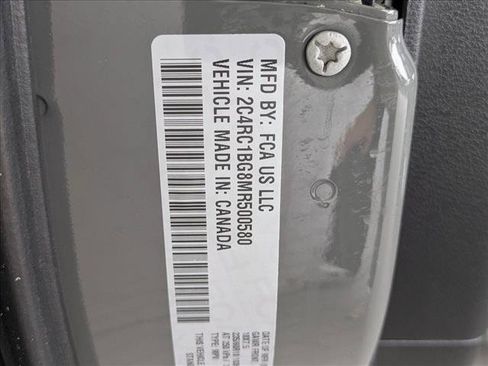 Used 2021 Chrysler Pacifica Touring-L w/ S Appearance Package FWD image 22
