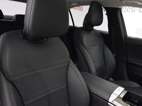 Certified 2023 Mercedes-Benz C 300 Sedan image 17