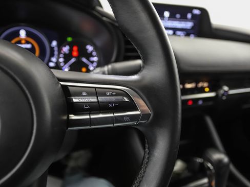 Used 2019 MAZDA MAZDA3 Sedan FWD image 13