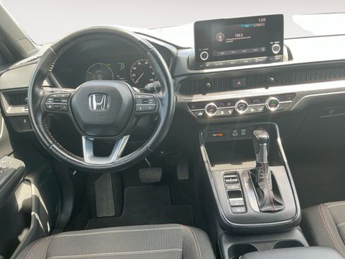 Used 2025 Honda CR-V Sport image 10