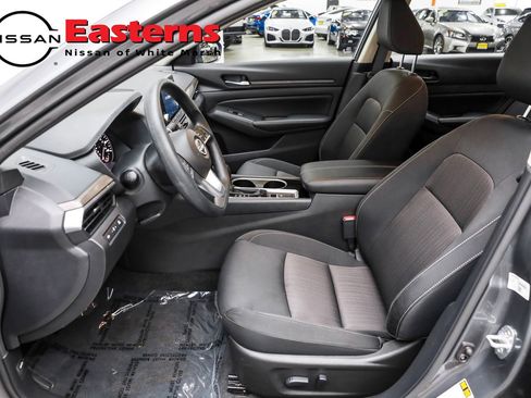 Used 2024 Nissan Altima 2.5 SV image 24