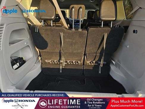 Used 2023 Chrysler Pacifica Touring-L image 26