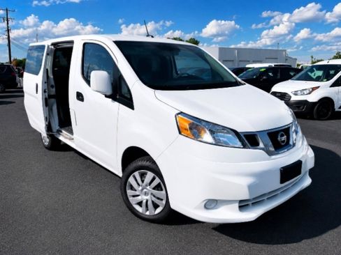 Used 2021 Nissan NV200 SV w/ Back Door Glass Package FWD image 2