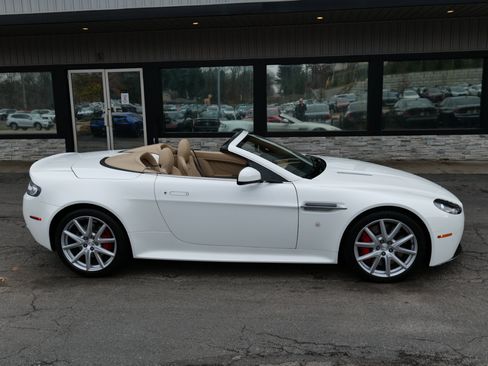 Used 2015 Aston Martin V8 Vantage S image 4