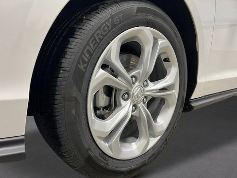 New 2025 Honda Accord LX image 10