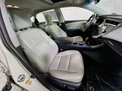 Used 2013 Toyota Avalon XLE Premium FWD image 27