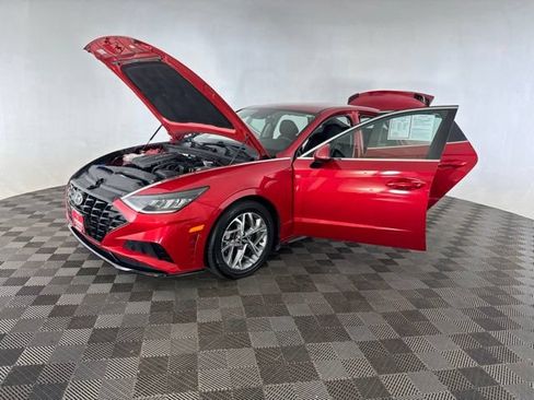 Used 2021 Hyundai Sonata SEL w/ Preferred Accessory Package FWD image 10