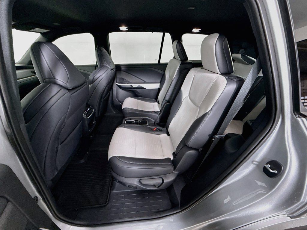 Certified 2026 Lexus TX 500h AWD w/ Technology Package image 25