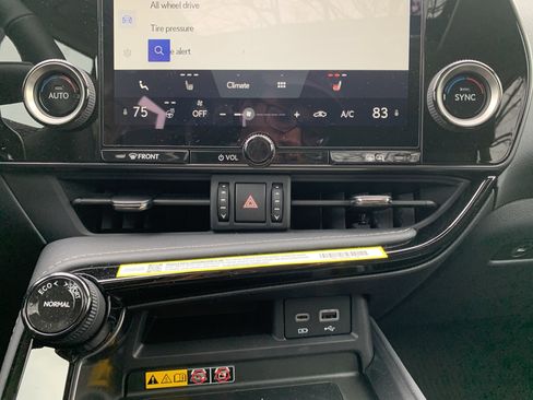 Used 2026 Lexus NX 350 AWD image 29