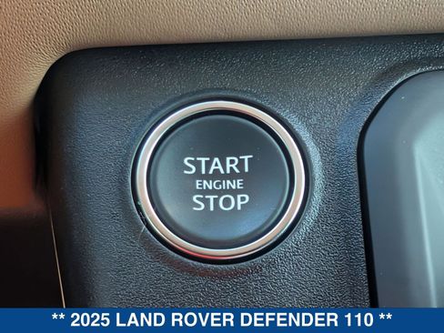 Used 2025 Land Rover Defender 110 X-Dynamic SE image 31