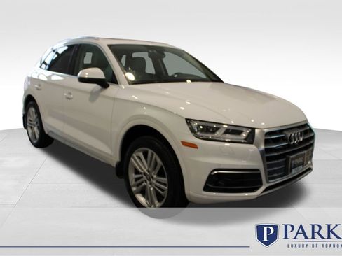 Used 2018 Audi Q5 Prestige w/ Prestige Package image 1