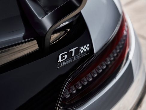 Used 2021 Mercedes-Benz AMG GT Black Series w/ Keyless-Go Package image 19