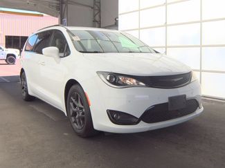 Used 2020 Chrysler Pacifica Touring-L Plus FWD video 2