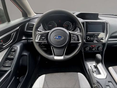 Used 2019 Subaru Crosstrek 2.0i AWD/4WD image 8