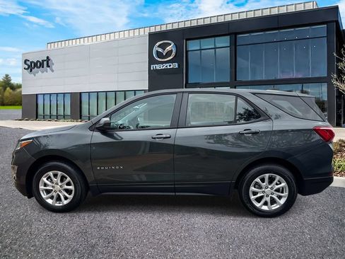 Used 2020 Chevrolet Equinox LS FWD image 6