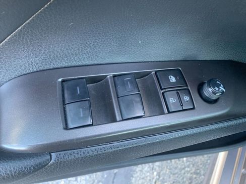 Used 2024 Toyota Camry SE FWD image 13