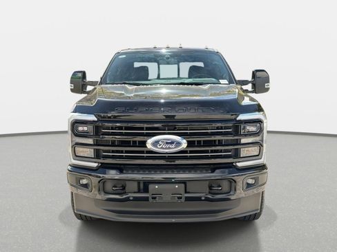 Used 2026 Ford F250 Platinum w/ FX4 Off-Road Package AWD/4WD image 8