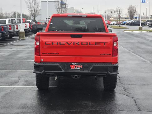 New 2026 Chevrolet Silverado 1500 Custom Trail Boss w/ Dark Appearance Package image 15