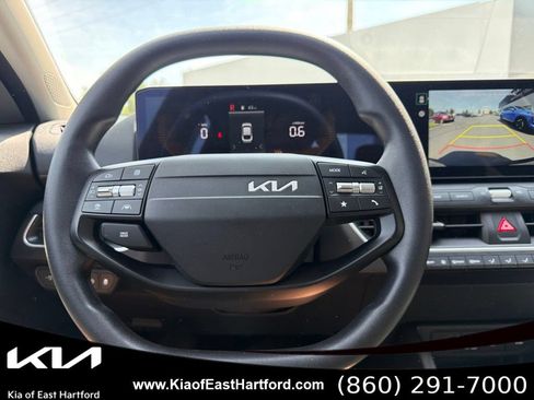 Used 2025 Kia K4 FWD image 33